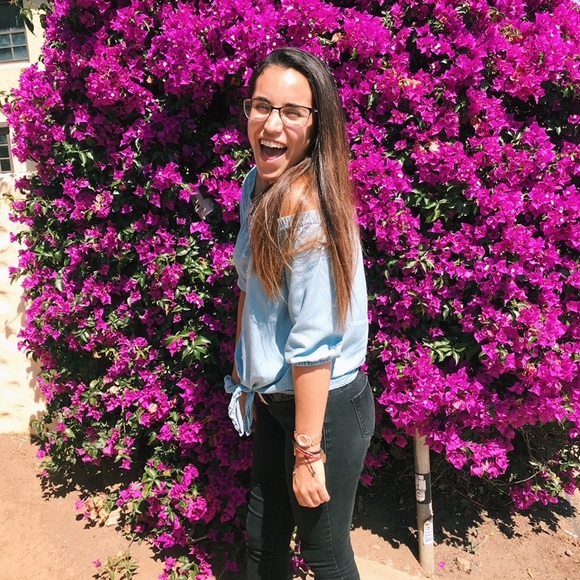 ✨Meet your Poshmark Ambassador, Arianna✨ - Picture 3 of 6